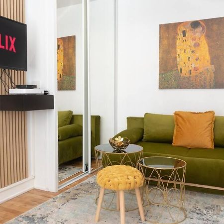 Parisian & Chic Appartement -15 Min From Paris Center Ivry-sur-Seine Bagian luar foto