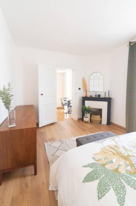 Parisian & Chic Appartement -15 Min From Paris Center Ivry-sur-Seine Bagian luar foto