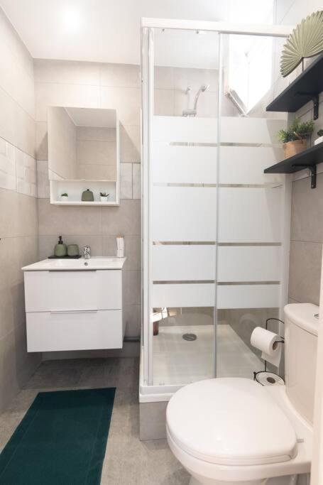 Parisian & Chic Appartement -15 Min From Paris Center Ivry-sur-Seine Bagian luar foto