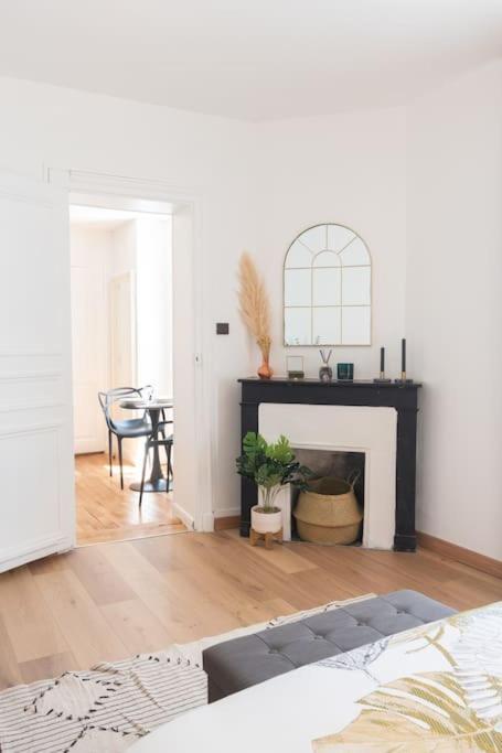Parisian & Chic Appartement -15 Min From Paris Center Ivry-sur-Seine Bagian luar foto